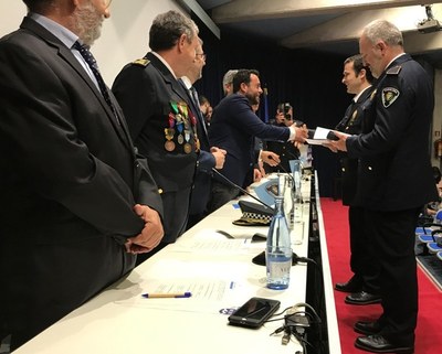 La 18a edició del Dia de la Guàrdia de Badalona reconeix la feina d’agents, institucions i ciutadans.