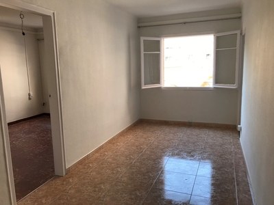 L'Ajuntament de Badalona adquireix 5 pisos procedents d'entitats bancàries per destinar-los a emergències habitacionals.