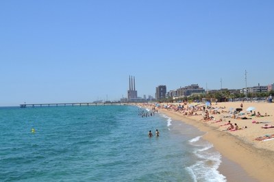 Aquest dissabte s’inicia la temporada de bany a les platges de Badalona.