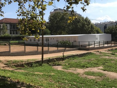 Badalona cedeix a la Generalitat els terrenys per a la construcció i posada en funcionament dels Instituts d'Educació Secundària Ventura Gassol i La Riera.