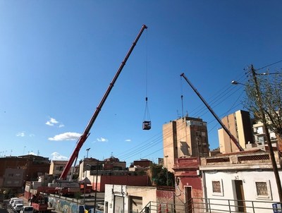 Aquest dimarts ha començat l’enderroc de l’edifici del passatge de la Torre 16.