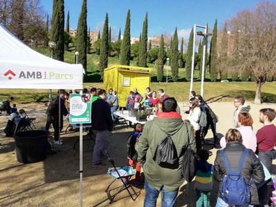 L’activitat “Manualitat d’hivern” tanca diumenge 24 de novembre el cicle de tardor de la Jugatecambiental del parc del Torrent de la Font i del Turó de l’Enric.