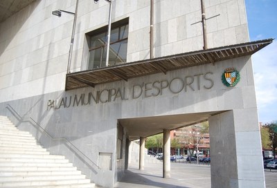 L'Ajuntament de Badalona crea un nou banc d'aliments per a l'emergència del Covid-19 ubicat al Palau Municipal d'Esports.