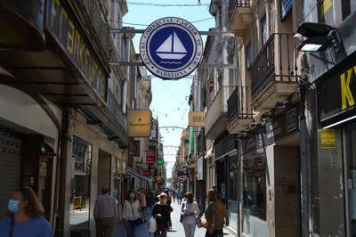 Els establiments comercials de Badalona podran obrir el 8 de desembre.