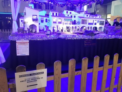 El Pessebre de la plaça de la Vila i la 22a Mostra de Pessebres a la sala El Refugi ja estan oberts al públic.