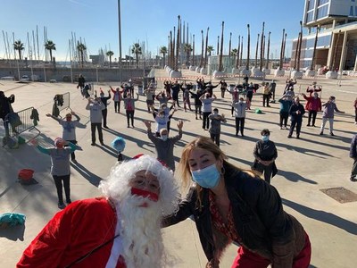 Fi de curs de les passejades de la Gent Gran de Badalona.