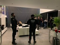 La Guàrdia Urbana desmantella festa multitudinària en una casa del Mas Ram amb més de 50 persones