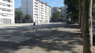 L’Ajuntament de Badalona fa un operatiu de neteja al barri de Sant Roc i recull 2.500 quilos de residus.