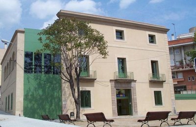 L’Ajuntament de Badalona impulsa un programa per contractar deu joves en pràctiques durant sis mesos.