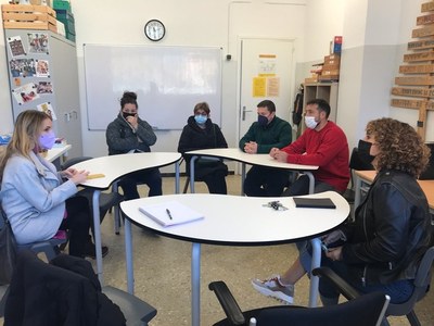 Aquesta setmana s’impermeabilitzaran les cobertes de l'Institut Escola Baldomer Solà i de l’Escola Llorens Artigas per evitar noves filtracions.