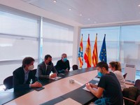 L'alcalde juntament amb el primer i el tercer tinent d'Alcaldia es reuneixen amb l'Associació Forquilla Badalona per mostrar el suport municipal al sector de la restauració
