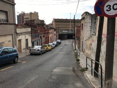 El Govern municipal portarà al Ple una partida de 2,1 milions per a construir habitatges socials on reallotjar els veïns afectats per la construcció del futur lateral de l’autopista.