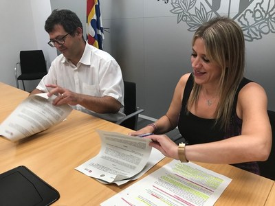 L’Ajuntament de Badalona, el Consell de Col·legis de Veterinaris de Catalunya i el Col·legi Oficial de Veterinaris de Barcelona signen un conveni per a la protecció dels animals de companyia.