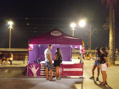 Les Festes de Maig tornen a tenir quatre Punts Liles per a garantir unes festes lliures de violències masclistes i d'LGTBIQ-fòbia.