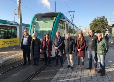 L’alcaldessa, Dolors Sabater, dona suport a la connexió del Trambaix i el Trambesòs i al perllongament fins al port de Badalona.