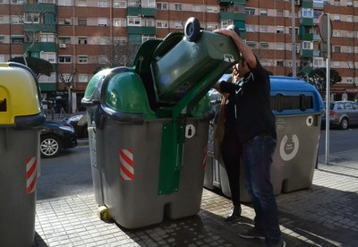 Badalona manté la quarta posició de reciclatge de vidre dels dotze municipis participants en la iniciativa El Contenidor d’Or.