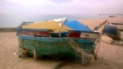 L’Ajuntament de Badalona retirarà i desballestarà tres de les sis barques privades que es troben a la platja dels Pescadors.
