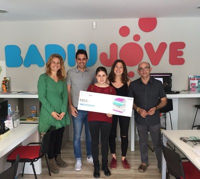 Lara Rodríguez guanyadora del Concurs de Relats Sant Jordi 2018, Trenquem Estereotips de Badalona.