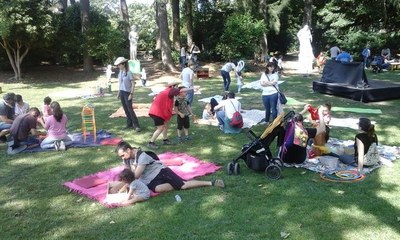 Diumenge es tanca el cicle de primavera de la Jugatecambiental amb un taller de propostes i dissenys per millorar el parc de Can Solei i de Ca l’Arnús.