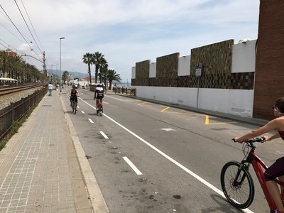 Vianants i bicicletes ja són les usuàries preferents del tram del passeig Marítim entre la Donzella de la Costa i el pont del torrent de Vallmajor.