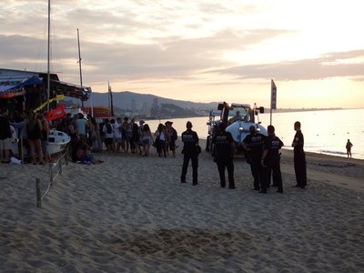 Preparat el dispositiu especial a les platges de Badalona per a la revetlla de Sant Joan.
