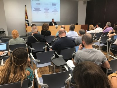 Álex Pastor López presenta el nou Govern municipal.