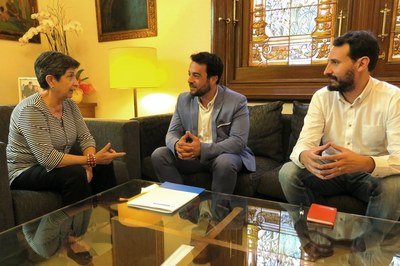 L’alcalde de Badalona, Álex Pastor, es reuneix amb la delegada del Govern, Teresa Cunillera, per repassar grans temes de ciutat d’interès per a ambdues administracions.