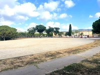 Badalona construeix un parc infantil i juvenil nou davant de l’escola Joan Llongueras i l’IE Llibertat, al barri de Montigalà