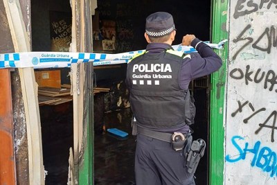 Badalona dota la Guàrdia Urbana d’un Protocol per millorar les actuacions policials davant les ocupacions il·legals d’immobles.