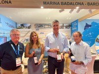 L’acte d’inauguració ha finalitzat amb una degustació de vins de Badalona i de la DO Alella