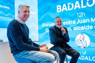 Juan Magán a l'estand de Badalona a FITUR 2.