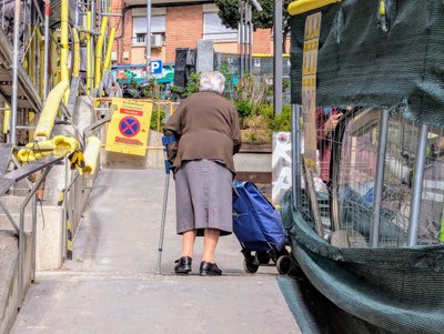 Comencen els treballs per instal·lar les noves rampes del carrer Cuba, molt reclamades pels veïns del barri de Sant Crist.