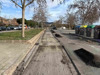 Obres renovació del paviment de la Travessera de Montigalà