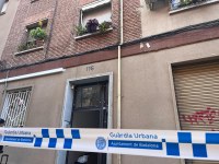 Desallotjat l’edifici del número 116 del carrer d’Ausiàs Marc davant l’aparició d’esquerdes en alguns pisos de l’immoble