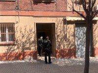 Desallotjat l’edifici del número 118 del carrer d’Ausiàs Marc després que s’hagin detectat esquerdes importants en l’immoble durant la inspecció tècnica contractada per l’Ajuntament de Badalona