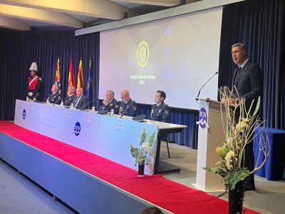 El Dia de la Guàrdia Urbana de Badalona reconeix la labor d’agents, institucions i ciutadans que han contribuït a la millora de la seguretat ciutadana.
