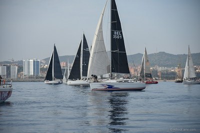 El litoral badaloní acull aquest cap de setmana la VIII edició de la Golden Cup Badalona.