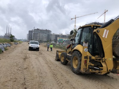 Ja estan en marxa les obres de construcció del nou viaducte ferroviari del canal del Gorg.