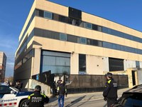 La Guàrdia Urbana de Badalona i els Mossos d’Esquadra desocupen una nau al barri de Montigalà on s’organitzaven festes il·legals