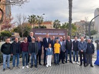 La sala de la plaça de Pompeu Fabra acull del 6 al 21 d’abril una exposició per commemorar el 25è aniversari de l’associació Badalona Bàsquet Base