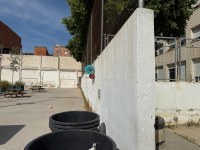 Estat actual del mur de l'escola Ítaca