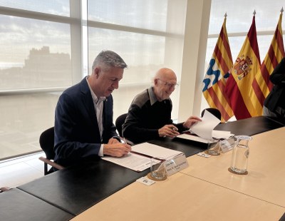 L’Ajuntament de Badalona i la Fundació Banc dels Aliments de Barcelona signen per primera vegada un conveni per reforçar l’ajuda alimentària a persones vulnerables, amb una aportació municipal de 150.000 euros.