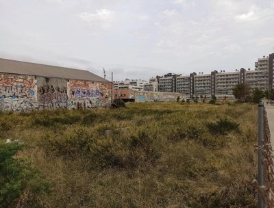 L’Ajuntament de Badalona treu a licitació les obres per descontaminar el solar on construirà l’escola Badalona Port.
