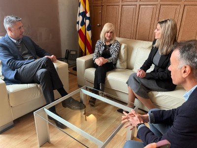 L’alcalde de Badalona demana a la Generalitat que acceleri la remodelació de l’antiga escola Lola Anglada perquè pugui acollir als alumnes de l’institut La Riera.