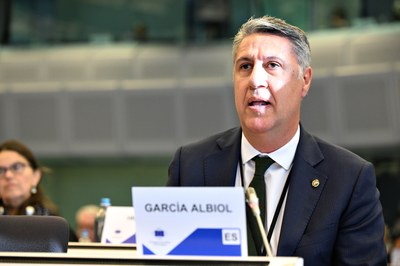 L’alcalde Xavier Garcia Albiol intervé en el Comitè de les Regions d'Europa per denunciar els problemes de la classe mitjana d'Espanya per accedir a un habitatge.