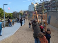 Nou parc infantil inclusiu a la riera de Canyadó de Badalona