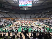 Prop de 5.000 infants de 33 escoles participen en la 21a Trobada de nens i nenes dansaires de les escoles de Badalona