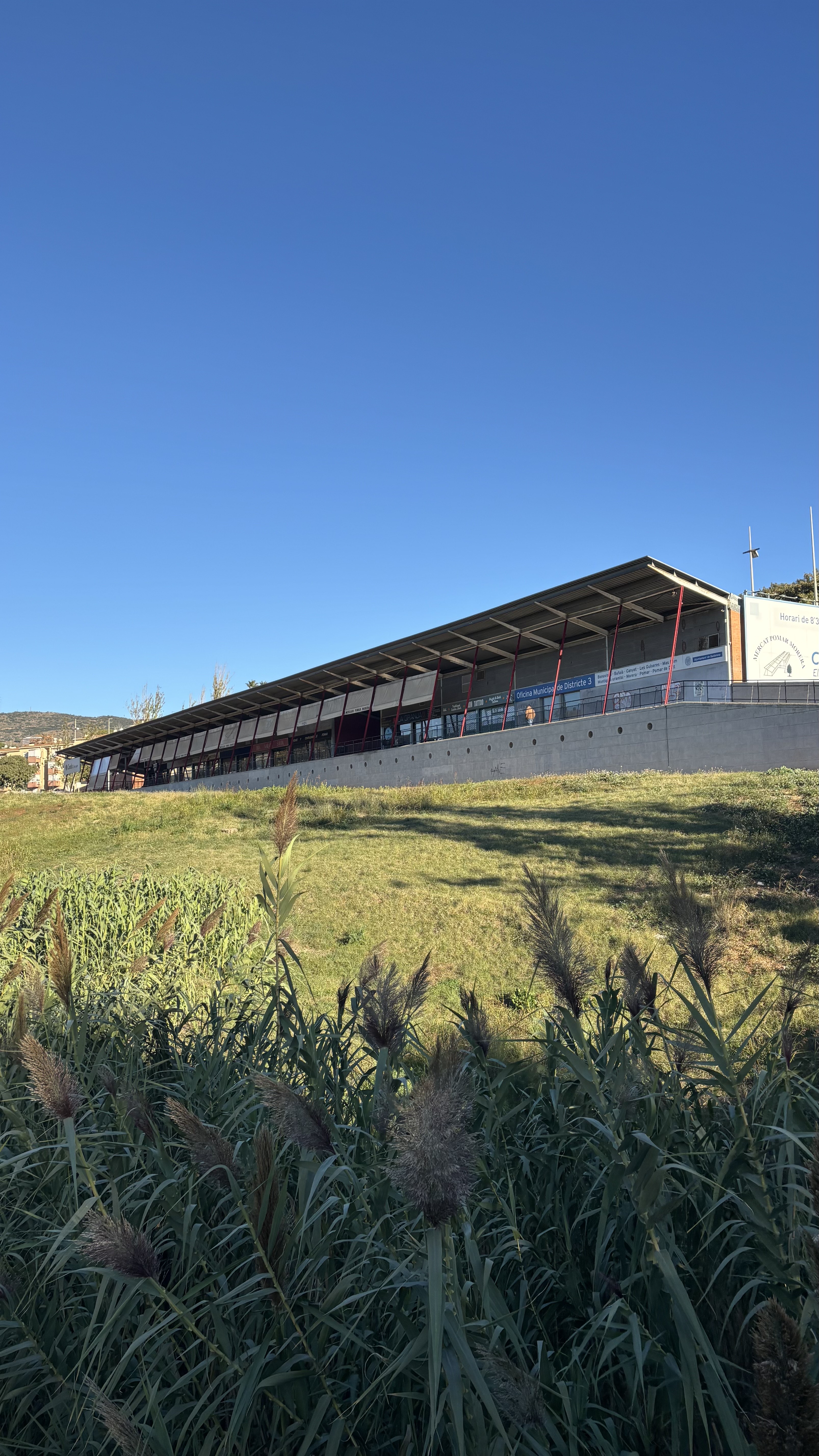 mercat pomar edifici.jpeg