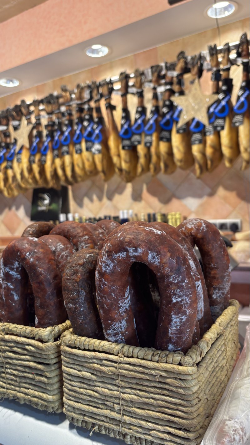 mercat pomar xarcuteria.jpeg