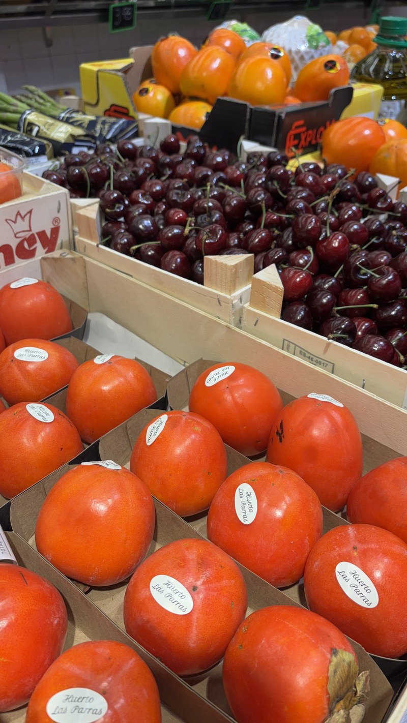 mercat llefia fruita.jpeg